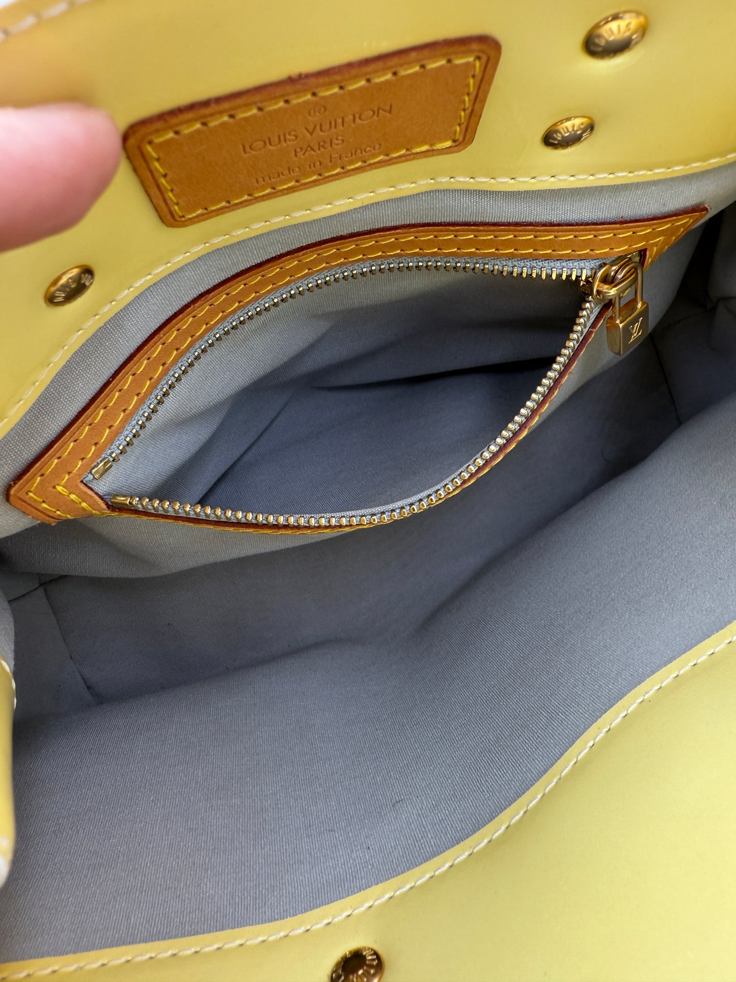 Louis Vuitton Monogram Vernis Creamcicle Yellow Reade PM TH0065