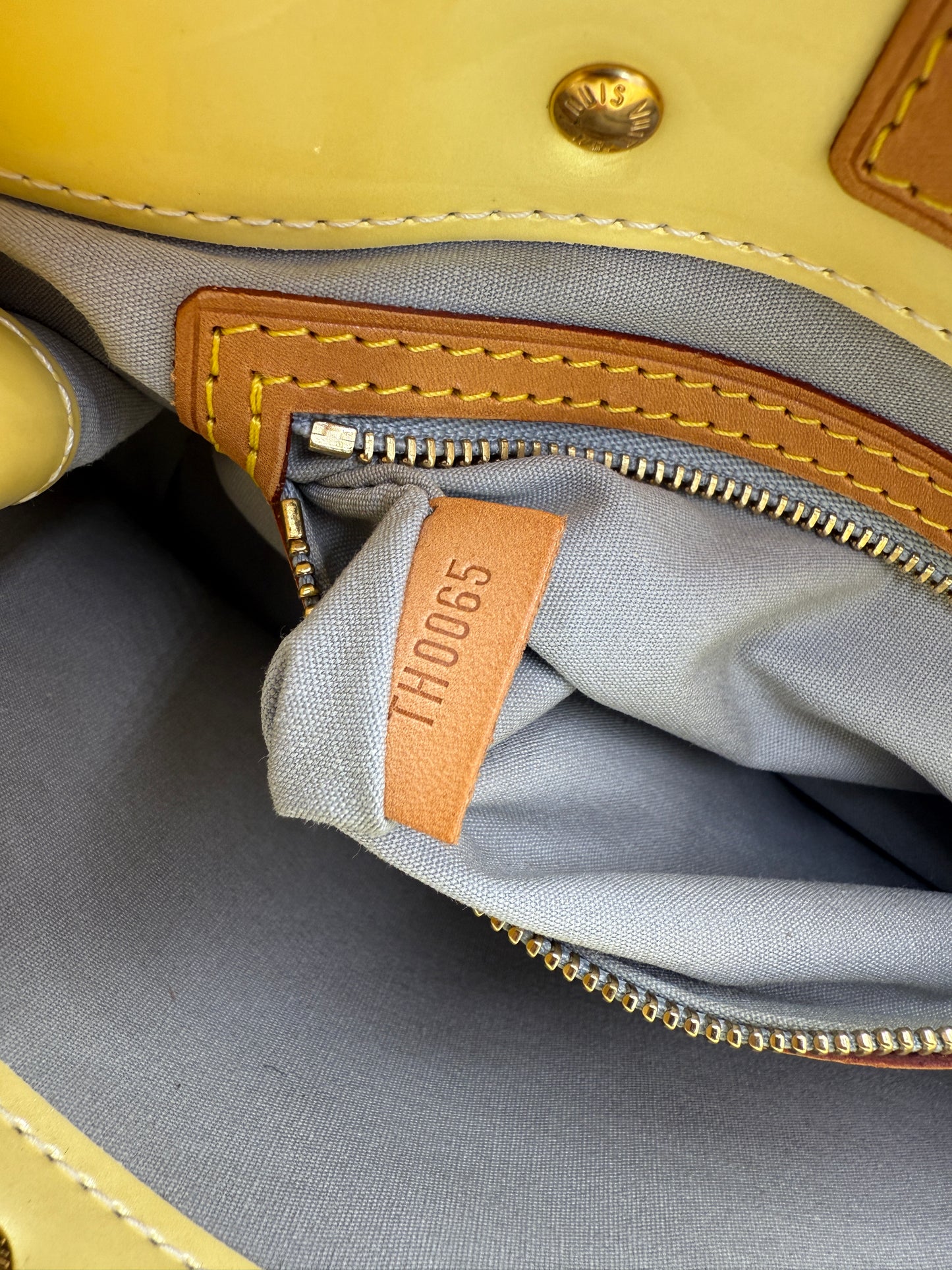 Louis Vuitton Monogram Vernis Creamcicle Yellow Reade PM TH0065